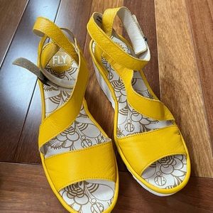 Lemon Wedges size 41